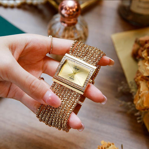 Damenuhr mit Strass-Zifferblatt und Mesh-Armband -    Zorenza