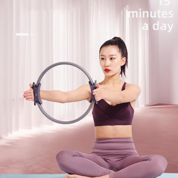 Pilates Ring mit gepolsterten Griffen – Trainingsgerät für Kraft und Haltung -    Zorenza