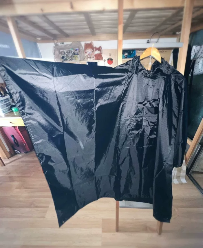 3-in-1 Regenponcho wasserdicht mit Kapuze — Poncho, Tarp & Schlafsackschutz -    Zorenza