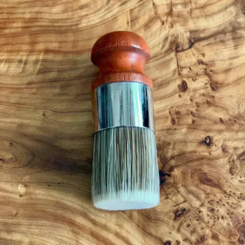 Lederbalm mit Applikatorbürste – Pflegt, Schützt & Belebt die Farbe Zorenza