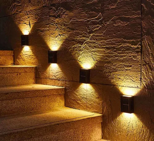 LED Solarwandleuchte Warmweiß IP65 – Kabellos für Garten und Terrasse -    Zorenza