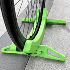 Fahrradständer Kunststoff verstellbar – Stabiler Halt für alle Reifen -    Zorenza