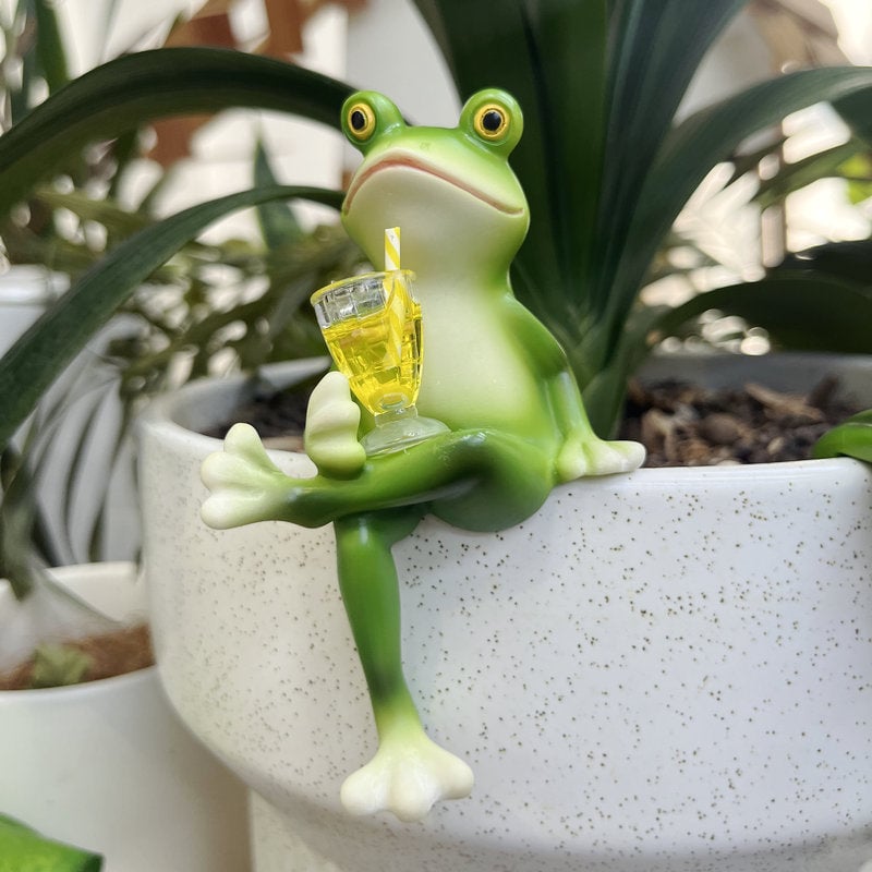 Kletter-Frosch Dekofigur handbemalt – Lustiger Gartenschmuck -    Zorenza