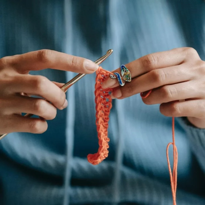 Strickring-Set 2-teilig – Verstellbar gegen Handschmerzen beim Stricken -    Zorenza