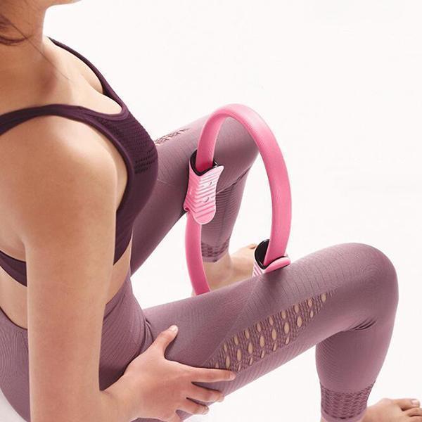Pilates Ring mit gepolsterten Griffen – Trainingsgerät für Kraft und Haltung -    Zorenza