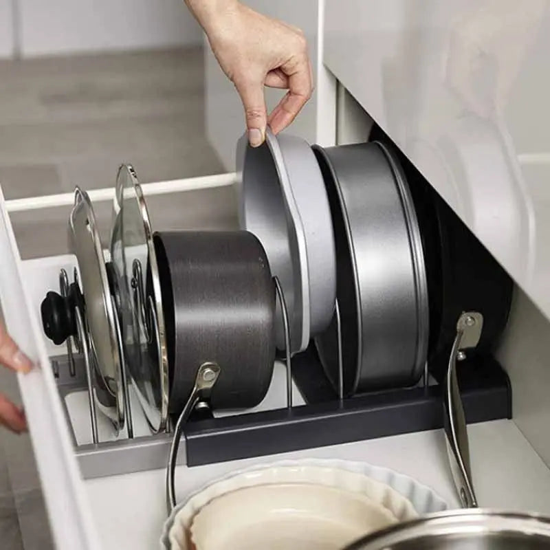 Ausziehbarer Pfannen- und Deckelhalter – Für Schubladen & Schränke Zorenza