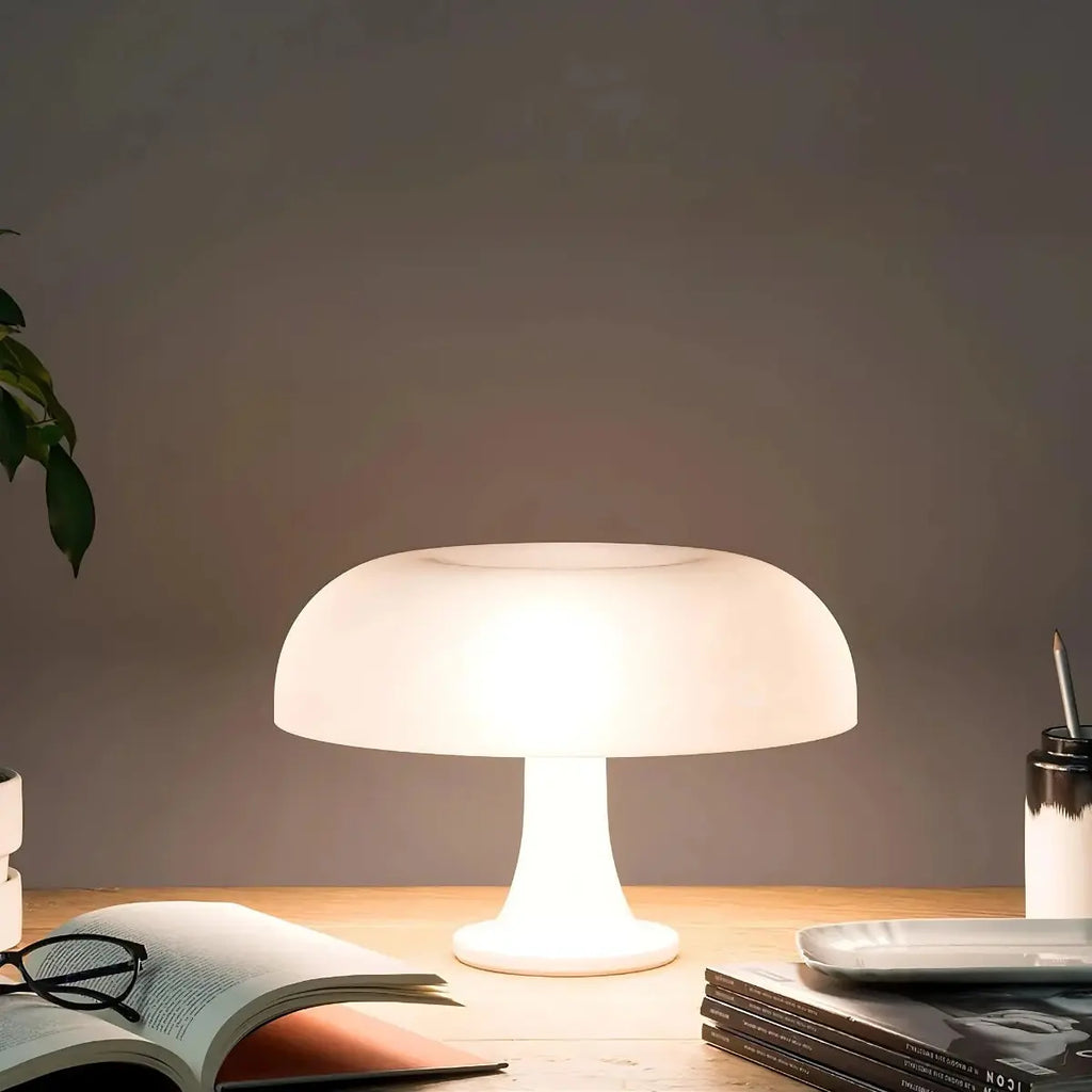 Bauhaus Tischlampe Retrokuppel – Sanftes Licht im zeitlosen Design Zorenza
