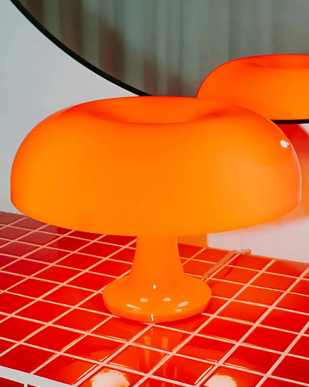 Bauhaus Tischlampe Retrokuppel – Sanftes Licht im zeitlosen Design Zorenza