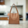 Schultertasche aus echtem Leder in verschiedenen Farben -    Zorenza