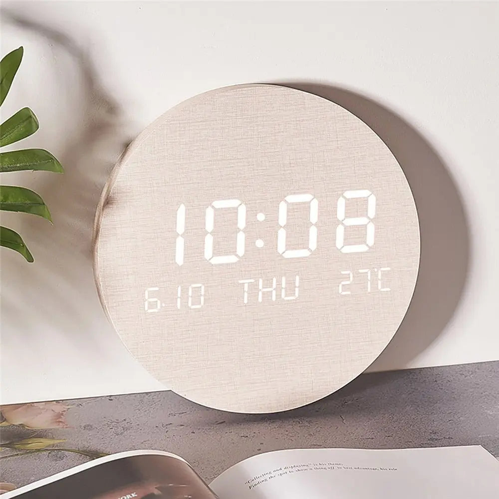 Digitale Wanduhr im skandinavischen Design Zorenza