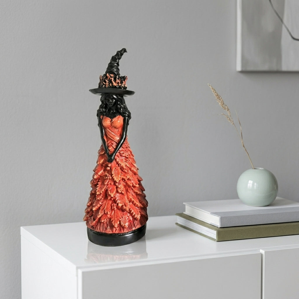 Hexenfigur Gothic mit Herbstdetails -    Zorenza