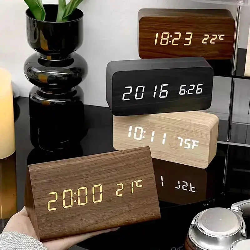 Holz-LED-Wecker mit Temperaturanzeige Zorenza