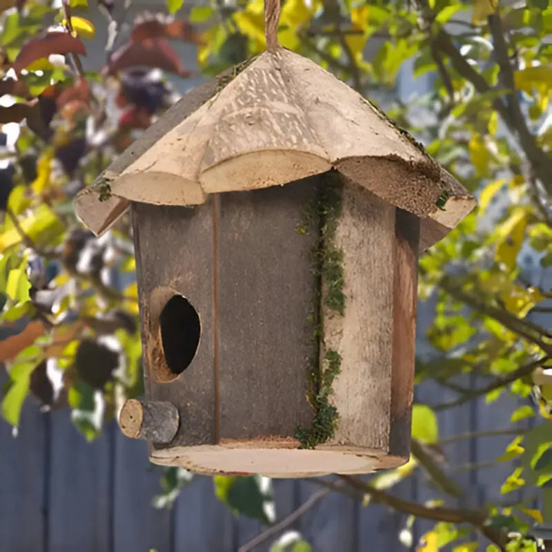 Hölzernes Vogelhaus mit Aufhängeband Zorenza