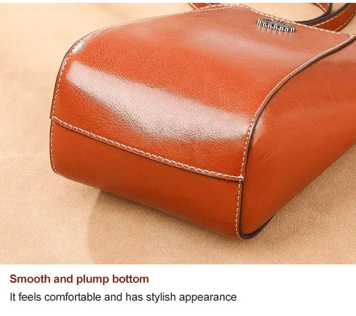 Kleine Crossbody-Tasche in Lederoptik mit mehreren Fächern – Verstellbarer Riemen Zorenza