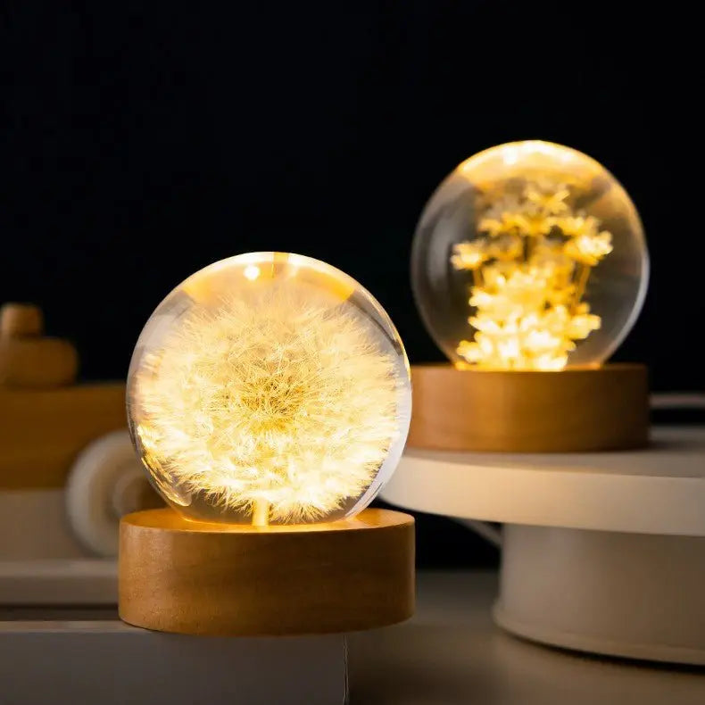 Kristallkugel-Lampe mit 3D-Blütenmotiv Zorenza