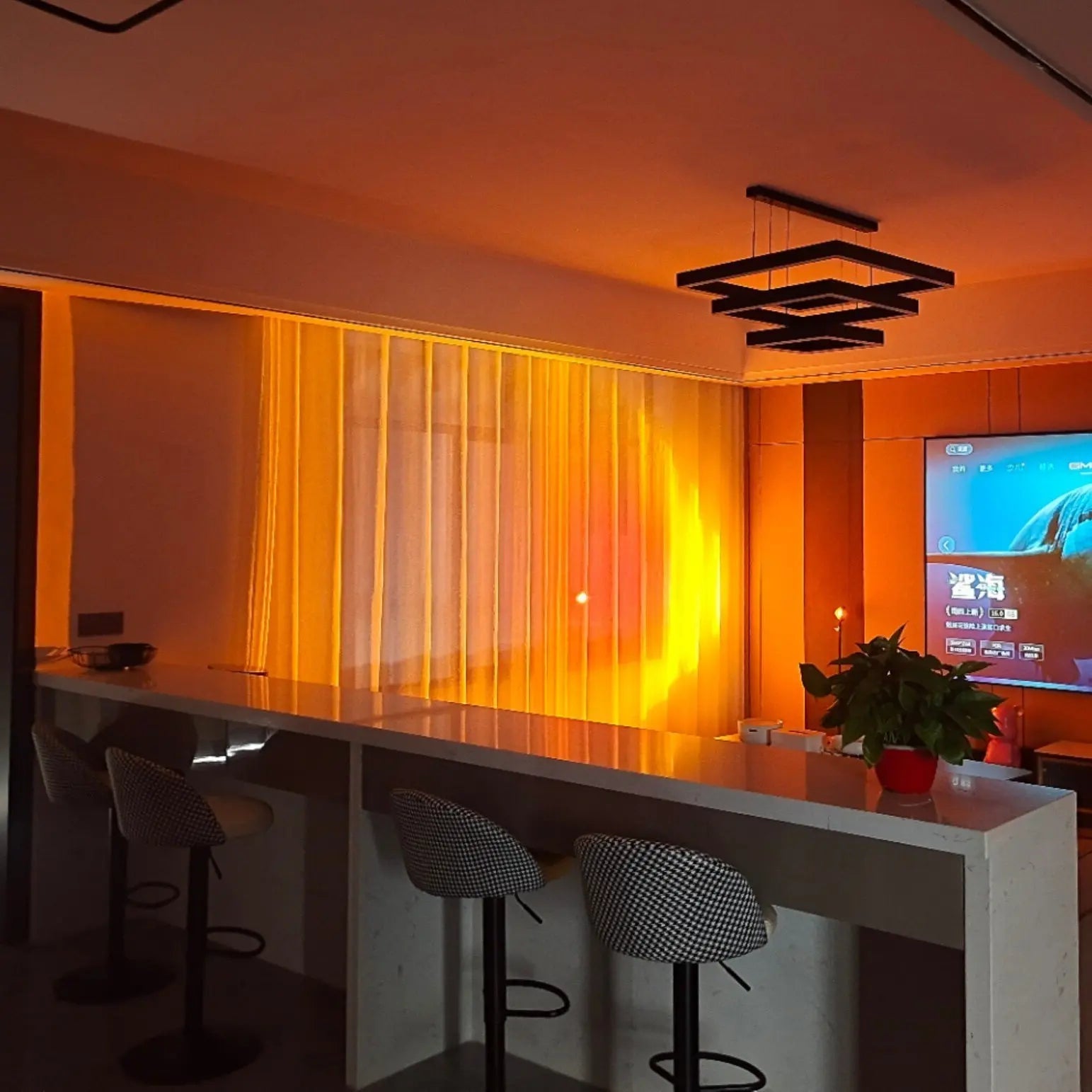 LED Halo Stehlampe Zorenza