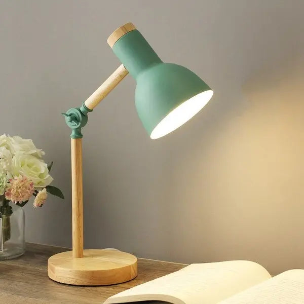 LED-Schreibtischlampe mit Holzelementen Zorenza