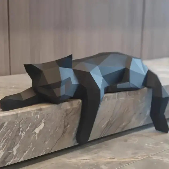 Moderne Katzenfigur aus Kunstharz Zorenza