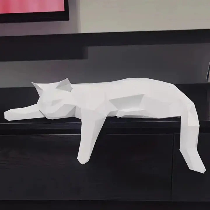Moderne Katzenfigur aus Kunstharz Zorenza