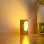 Rechteckige LED-Nachtlampe aus Massivholz Zorenza