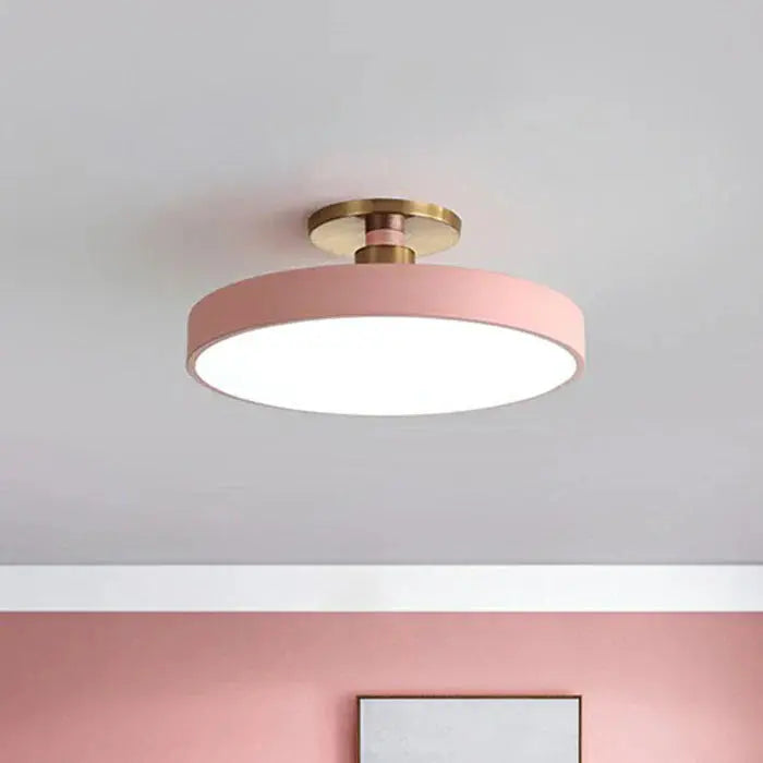Runde LED-Deckenleuchte mit Messingfassung – Modern & Flach Zorenza