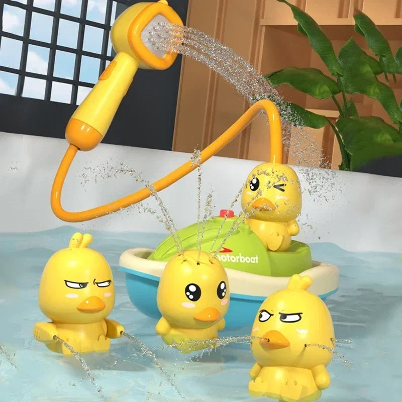Enten-Badespielzeug mit Wassersprühfunktion -    Zorenza