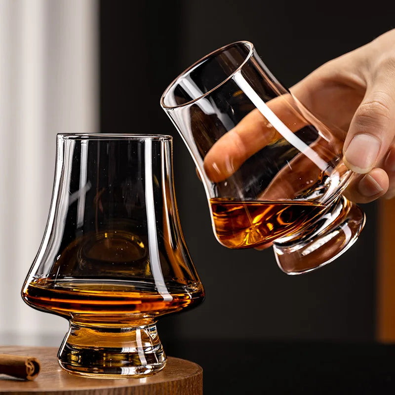 Whisky-Gläsermit aromaverstärkender Form -    Zorenza