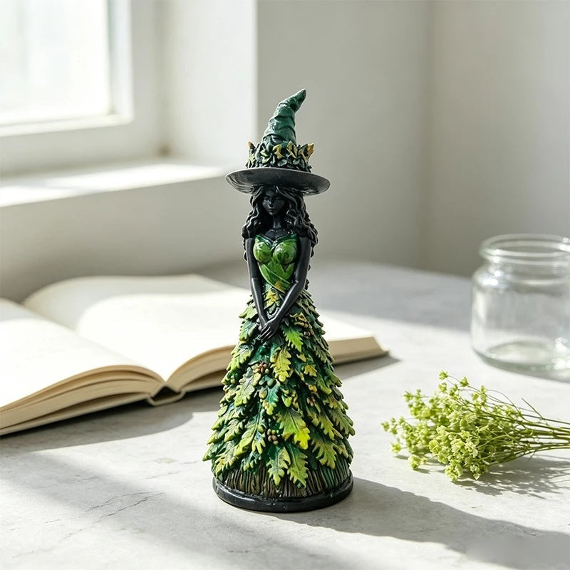 Hexenfigur Gothic mit Herbstdetails -    Zorenza