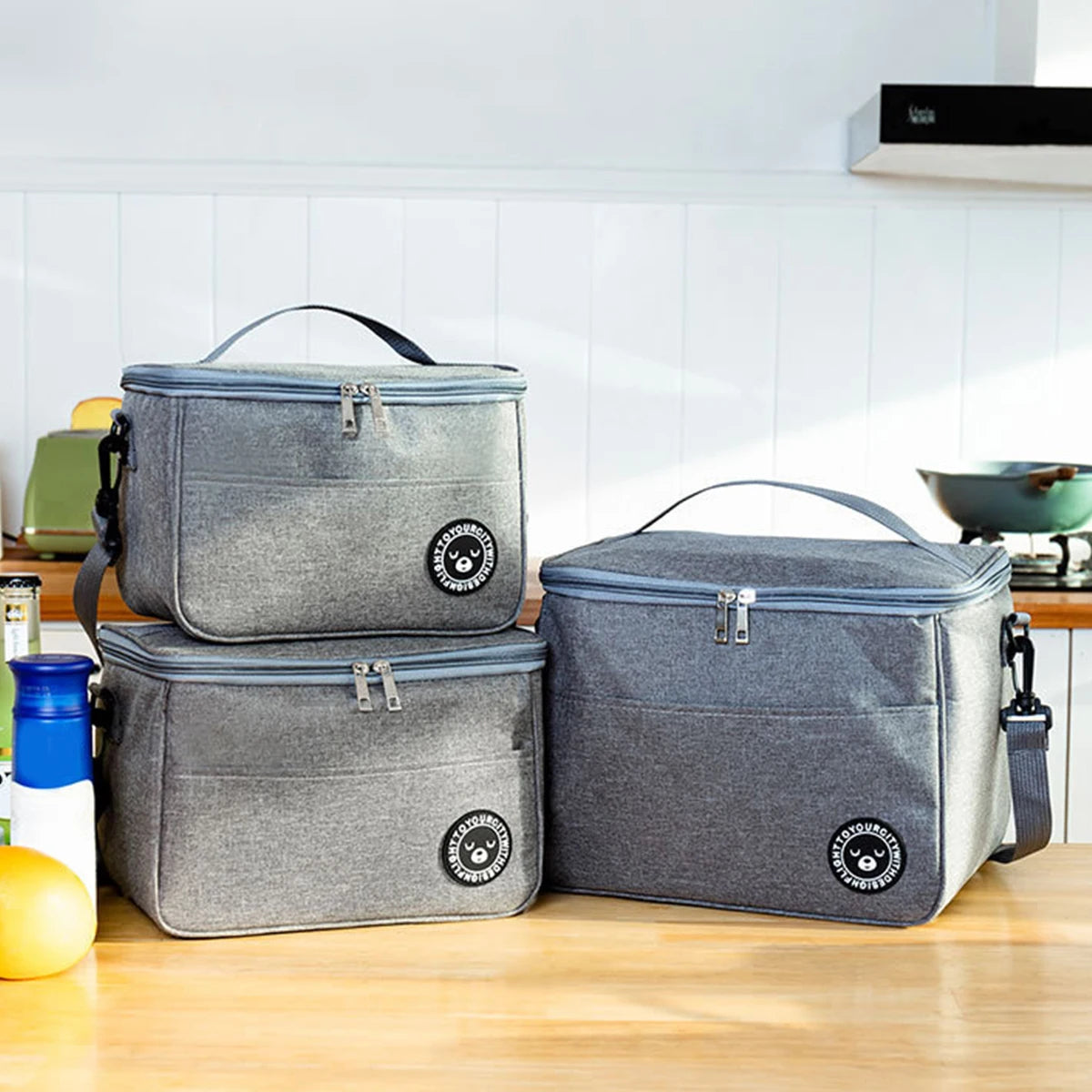 Kühltasche mit Tragegriff und Schulterriemen -    Zorenza