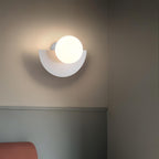LED Wandleuchte mit Halbkreis-Design und Kugelform -    Zorenza