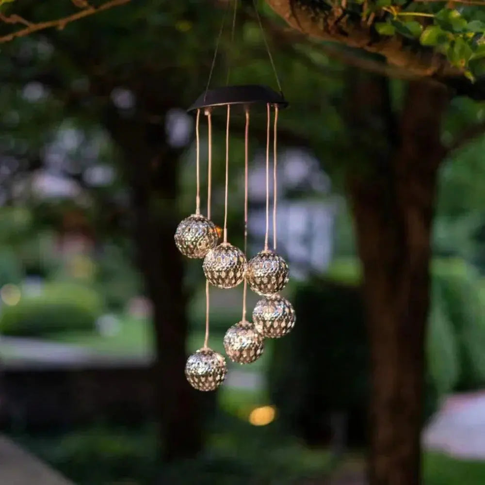 Solar-LED-Windspiel – Farbwechselndes Licht für Garten & Balkon Zorenza