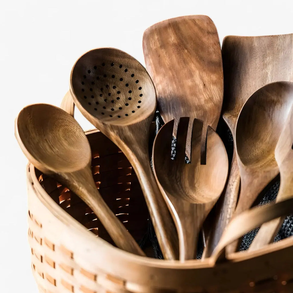 Teakholz Küchenbesteck-Set – 9-teilig mit Halter & Löffelablage Zorenza