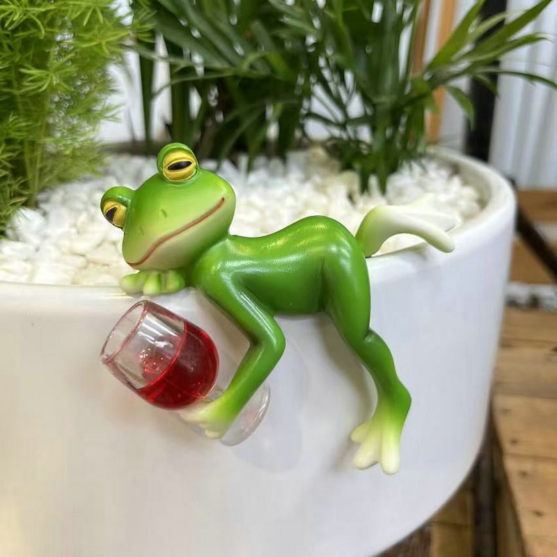 Kletter-Frosch Dekofigur handbemalt – Lustiger Gartenschmuck -    Zorenza