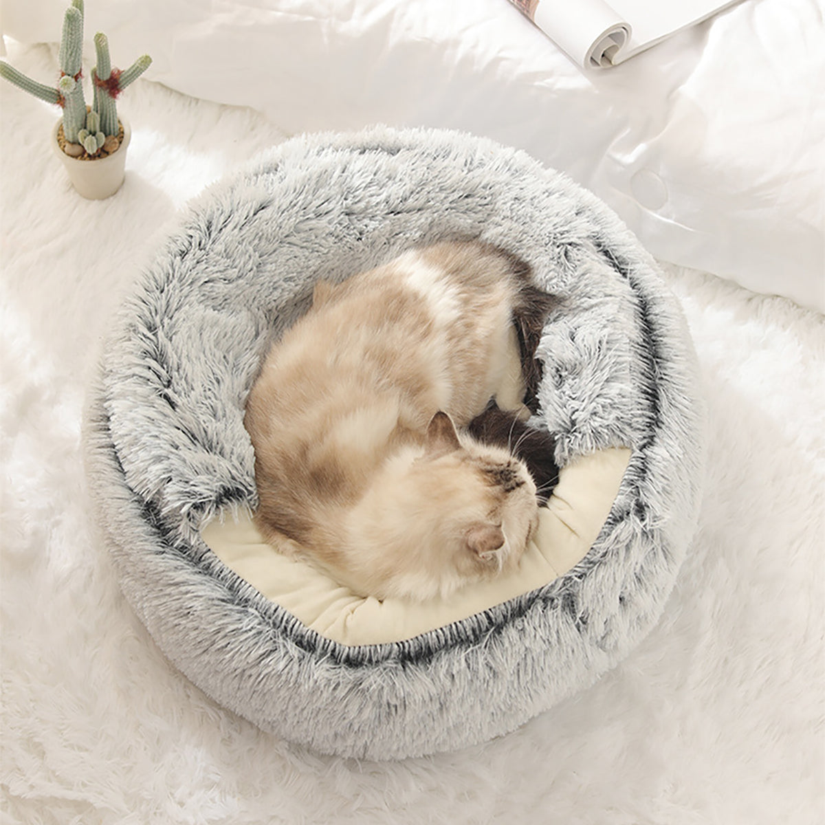 Plüschbett für Hunde und Katzen mit Halbhöhlen-Form -    Zorenza