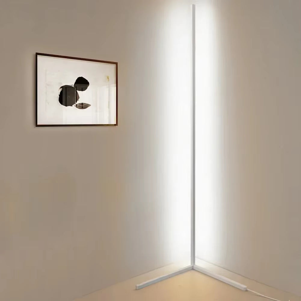 Stimmungsvolles Ecklicht für Ihr Zuhause – Dimmbare LED-Stehlampe mit Fernbedienung -    Zorenza