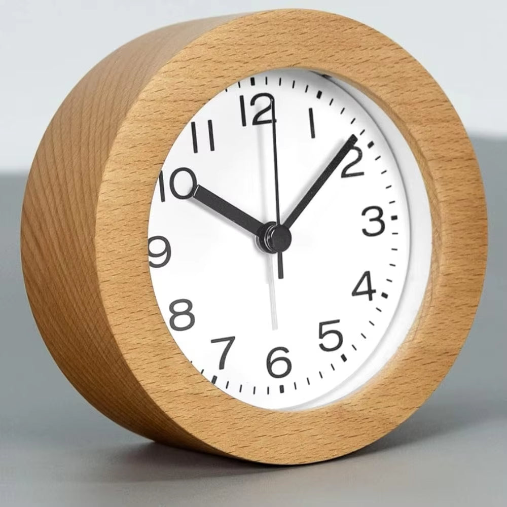 Lautloser Holz-Wecker mit LED-Nachtlicht – Buchenholz, kein Ticken, mit Snooze -    Zorenza