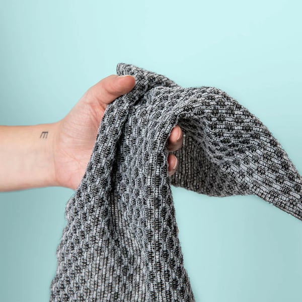 Peeling-Handtuch Bambus-Kohle – Tiefenreinigung für glatte Haut -    Zorenza