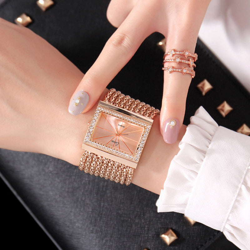 Damenuhr mit Strass-Zifferblatt und Mesh-Armband -    Zorenza