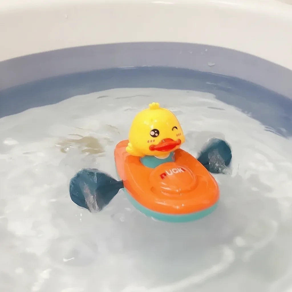 Enten-Badespielzeug mit Wassersprühfunktion -    Zorenza
