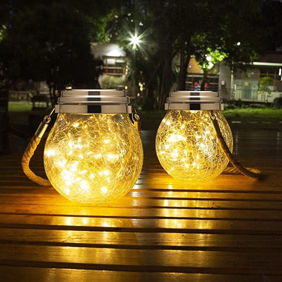 Solar-Gartenlaterne aus Glas mit LED-Lichterkette -    Zorenza
